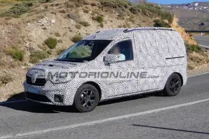 Renault Kangoo - Foto spia 24-6-2019