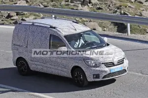 Renault Kangoo - Foto spia 24-6-2019