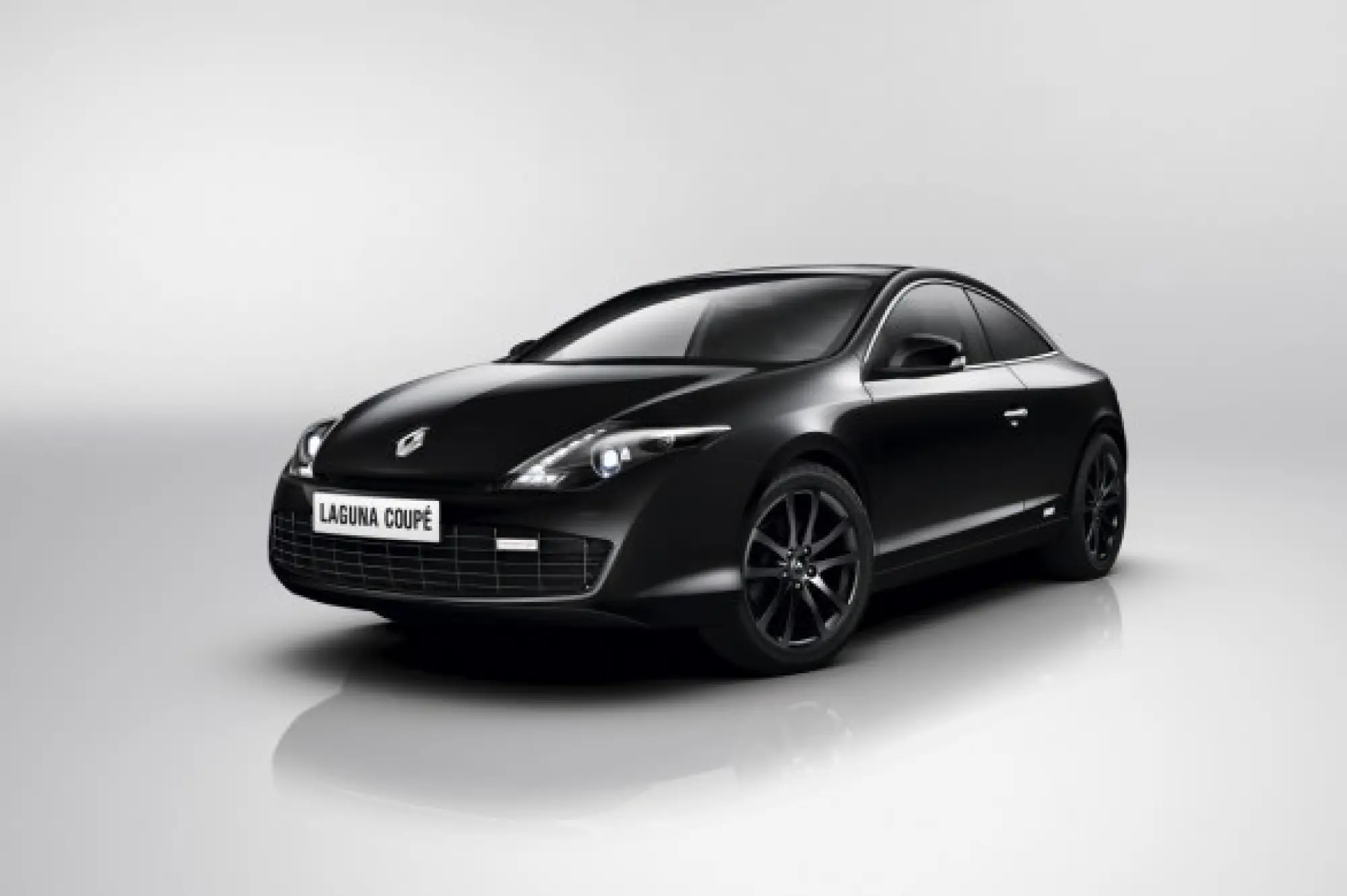 Renault Laguna Coupe restyling 2012 - 6