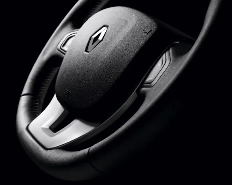 Renault Laguna Coupe restyling 2012 - 14