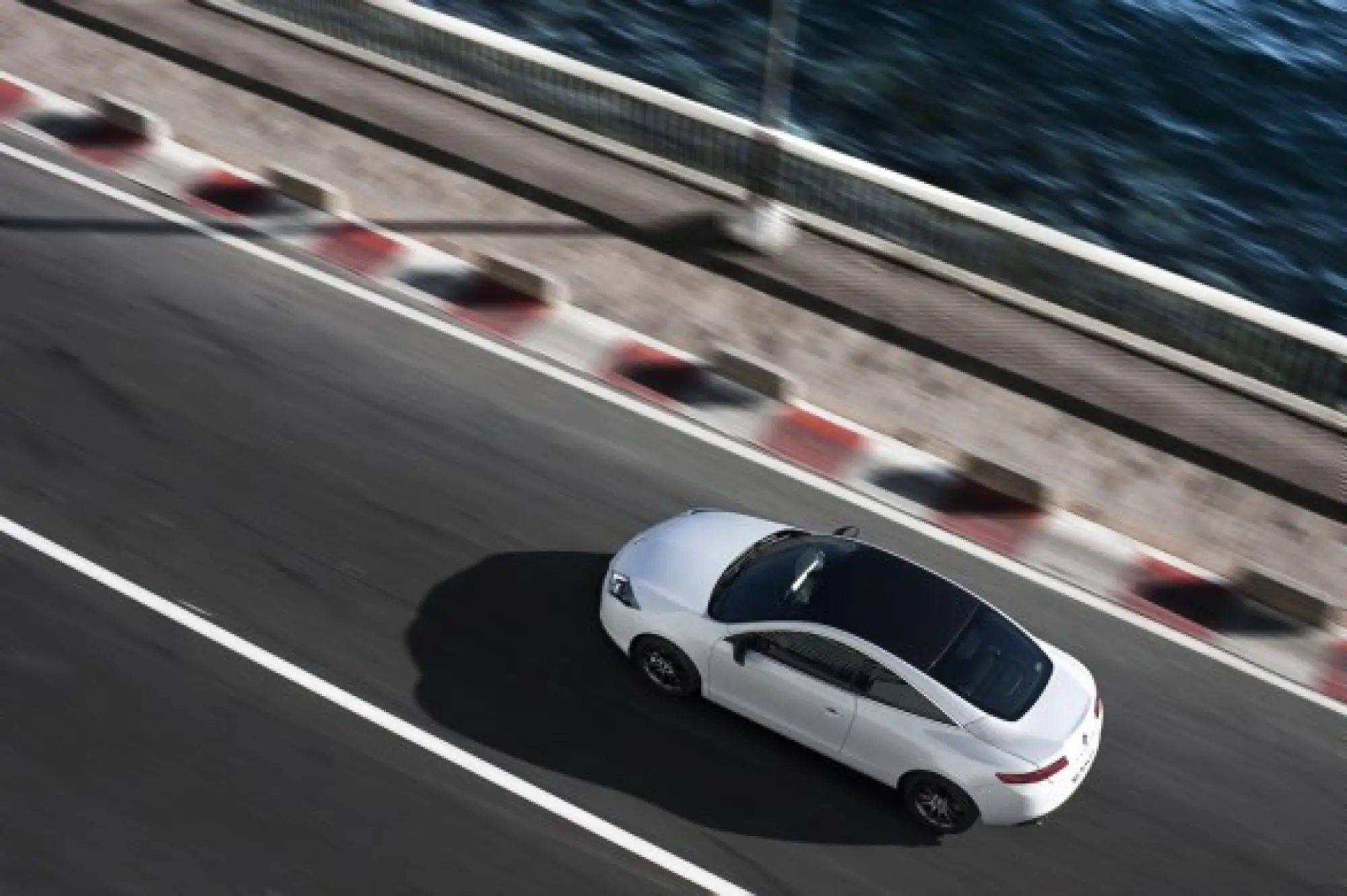 Renault Laguna Coupe restyling 2012 - 28