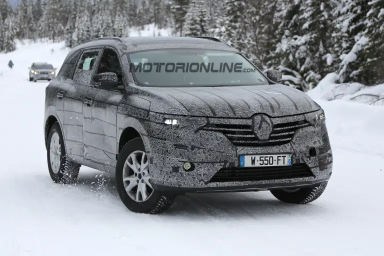 Renault Maxthon - Foto spia 19-04-2016 - 2