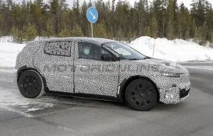 Renault Megan-E - Foto spia 04-03-2021