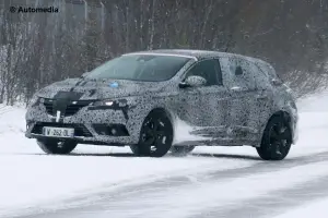 Renault Megane 2016 - Foto spia 27-02-2015