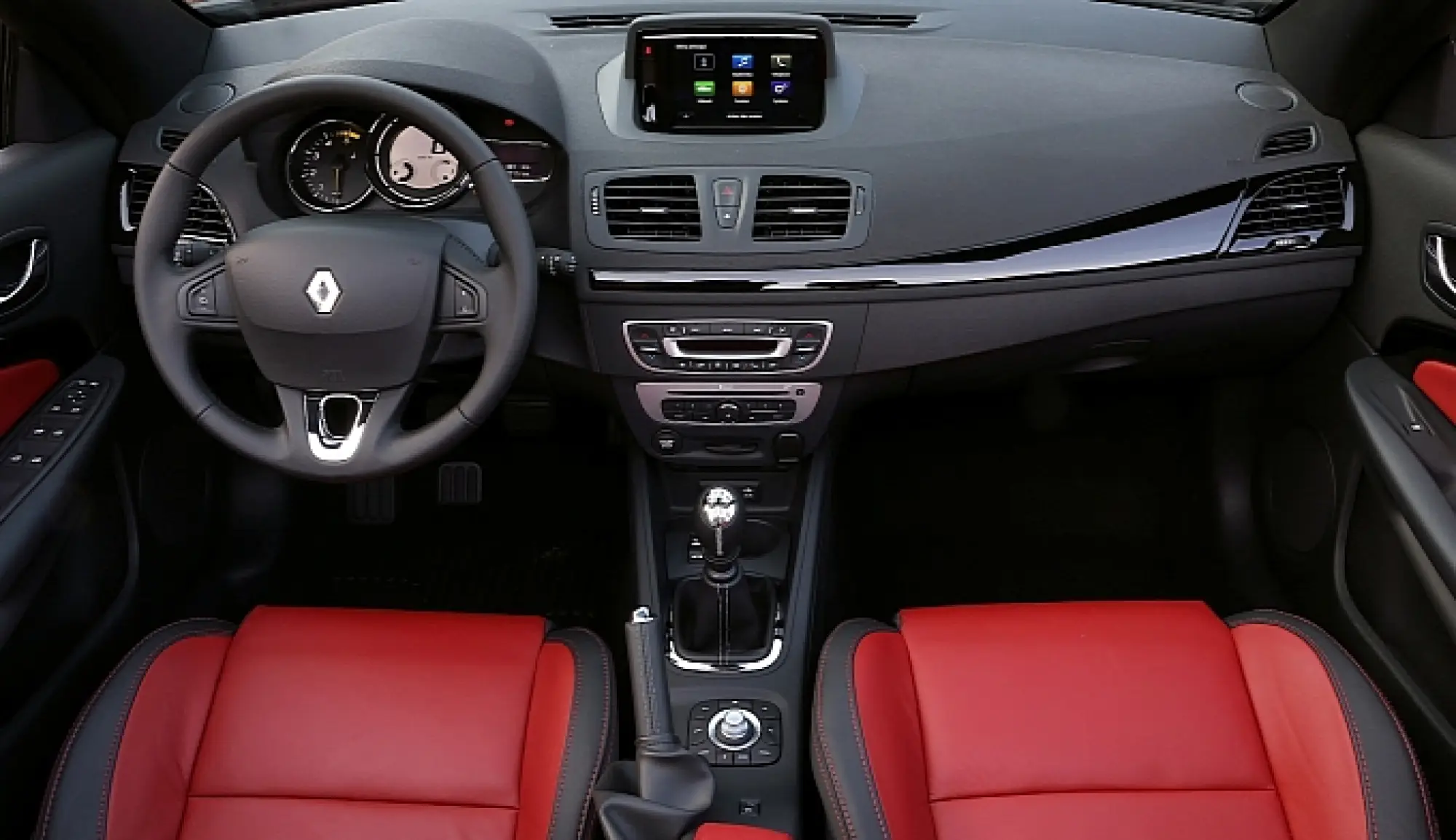 Renault Megane CC MY 2014 - 17