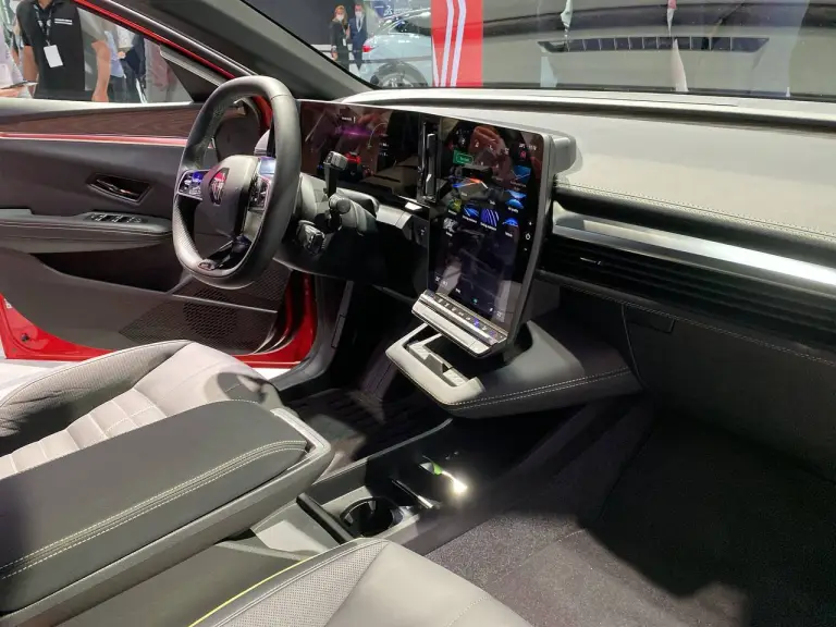 Renault Megane E-Tech Electric - Salone di Monaco 2021 - 11