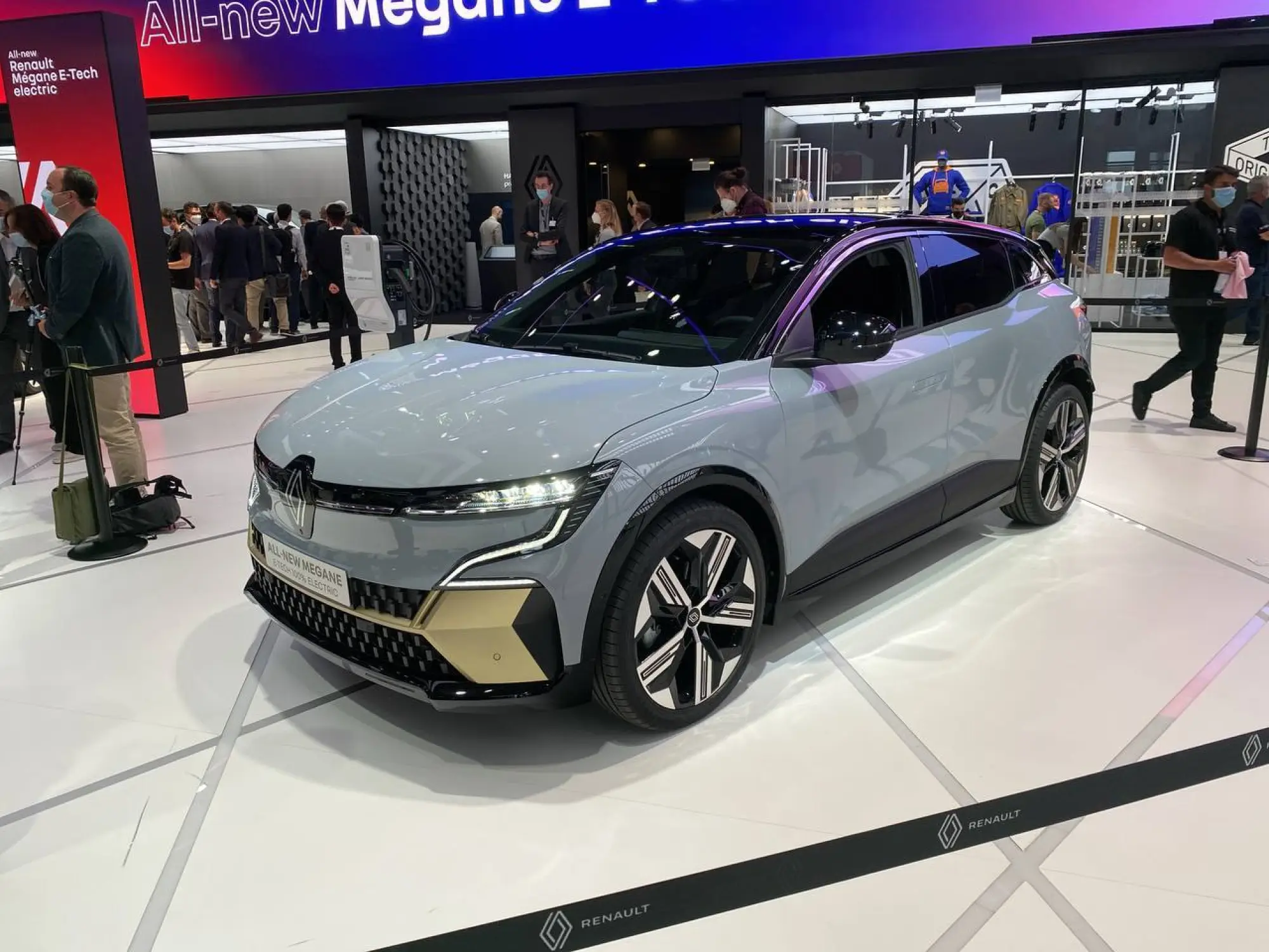 Renault Megane E-Tech Electric - Salone di Monaco 2021 - 4