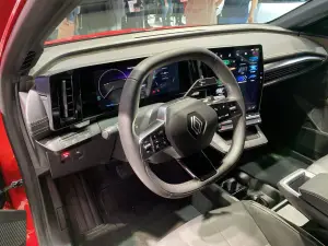 Renault Megane E-Tech Electric - Salone di Monaco 2021 - 8