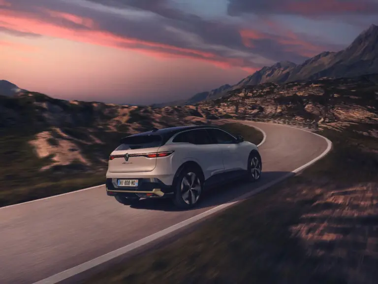 Renault Megane E-Tech Electric - 102