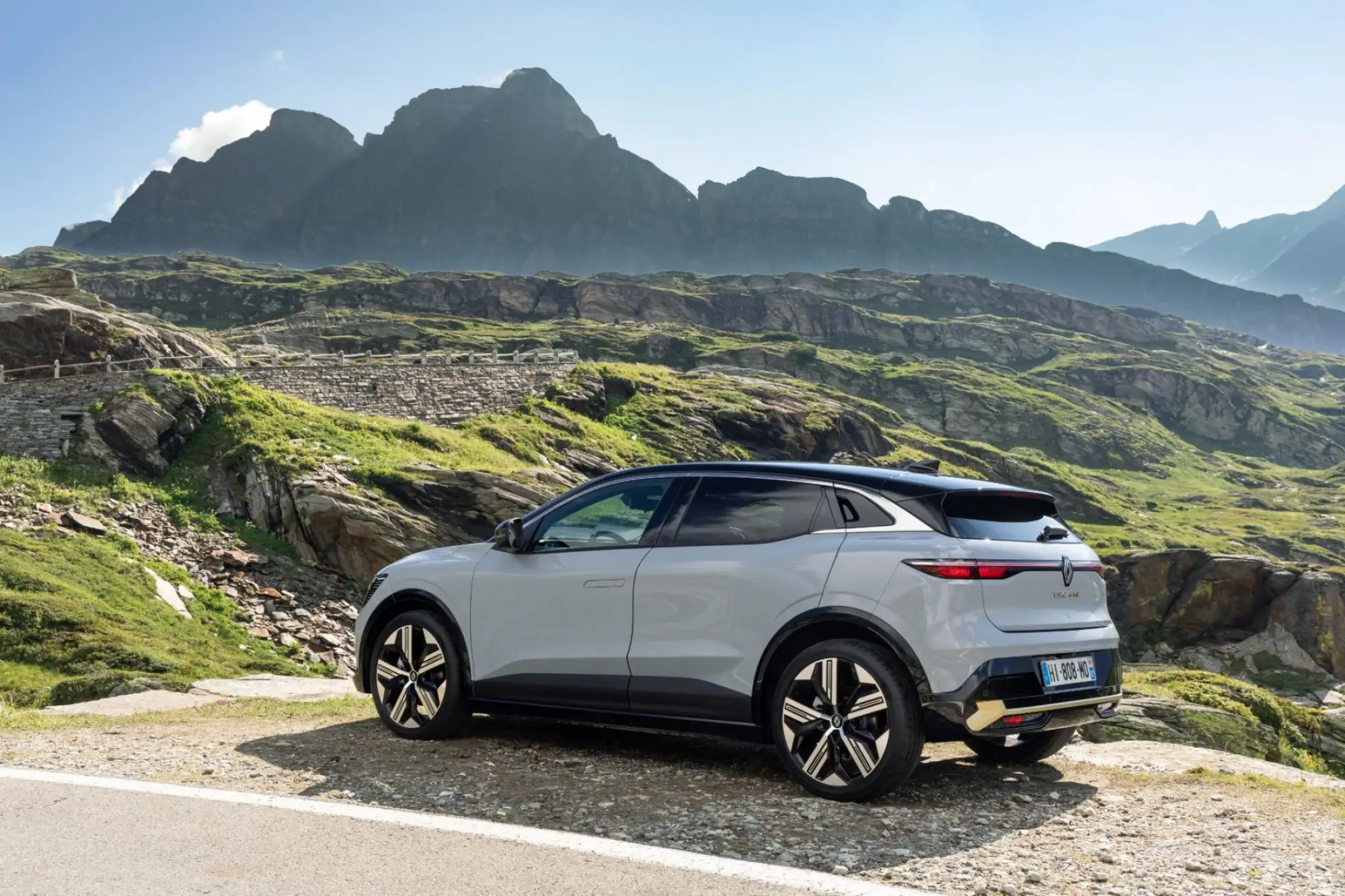 Renault Megane E-Tech Electric - 111