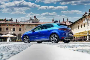 Renault Megane E-Tech Plug-in Hybrid - Prova su Strada - 8