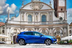 Renault Megane E-Tech Plug-in Hybrid - Prova su Strada - 4