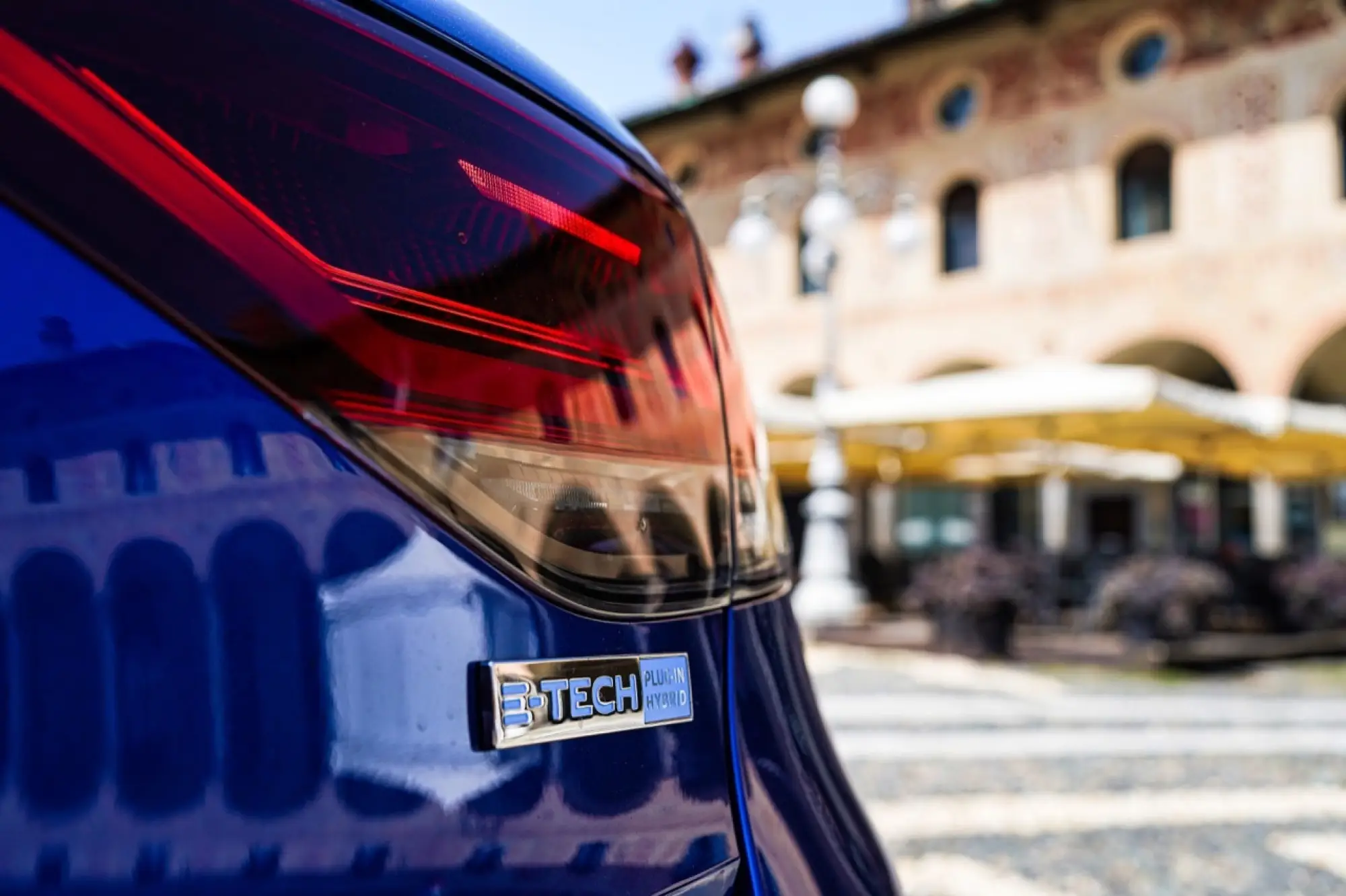 Renault Megane E-Tech Plug-in Hybrid - Prova su Strada - 12