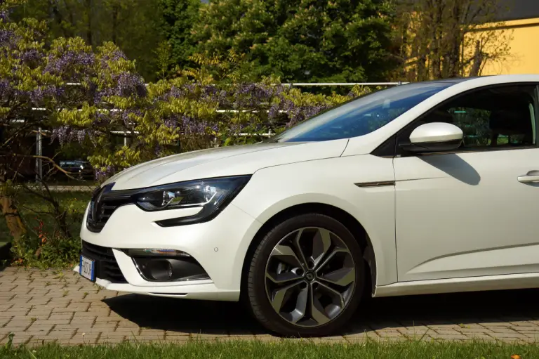 Renault Megane Grand Coupe' - prova su strada 2017 - 10