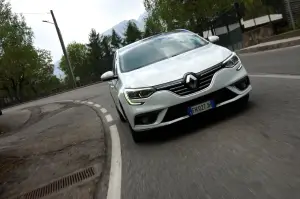 Renault Megane Grand Coupe' - prova su strada 2017