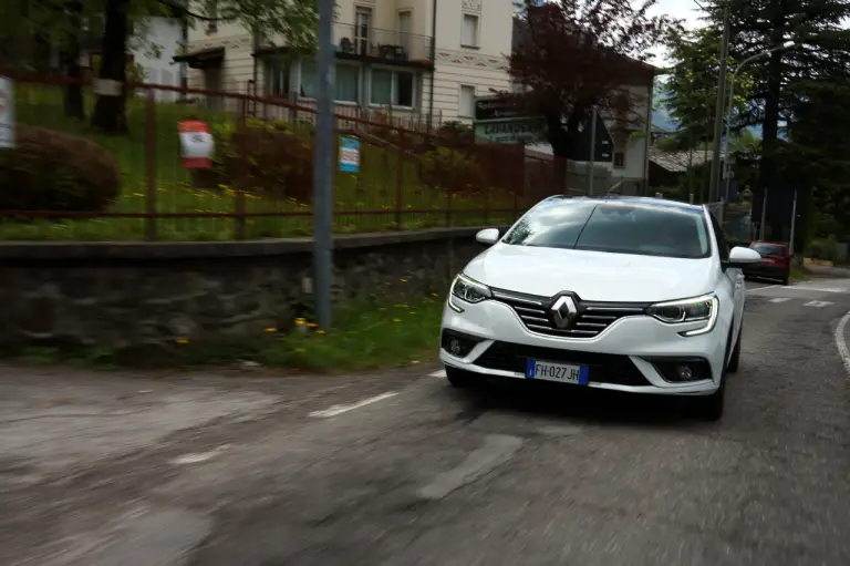 Renault Megane Grand Coupe' - prova su strada 2017 - 82