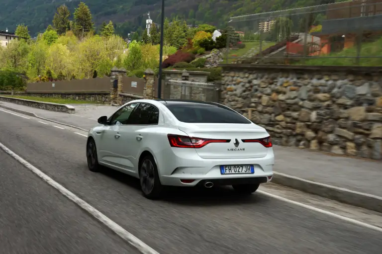 Renault Megane Grand Coupe' - prova su strada 2017 - 87