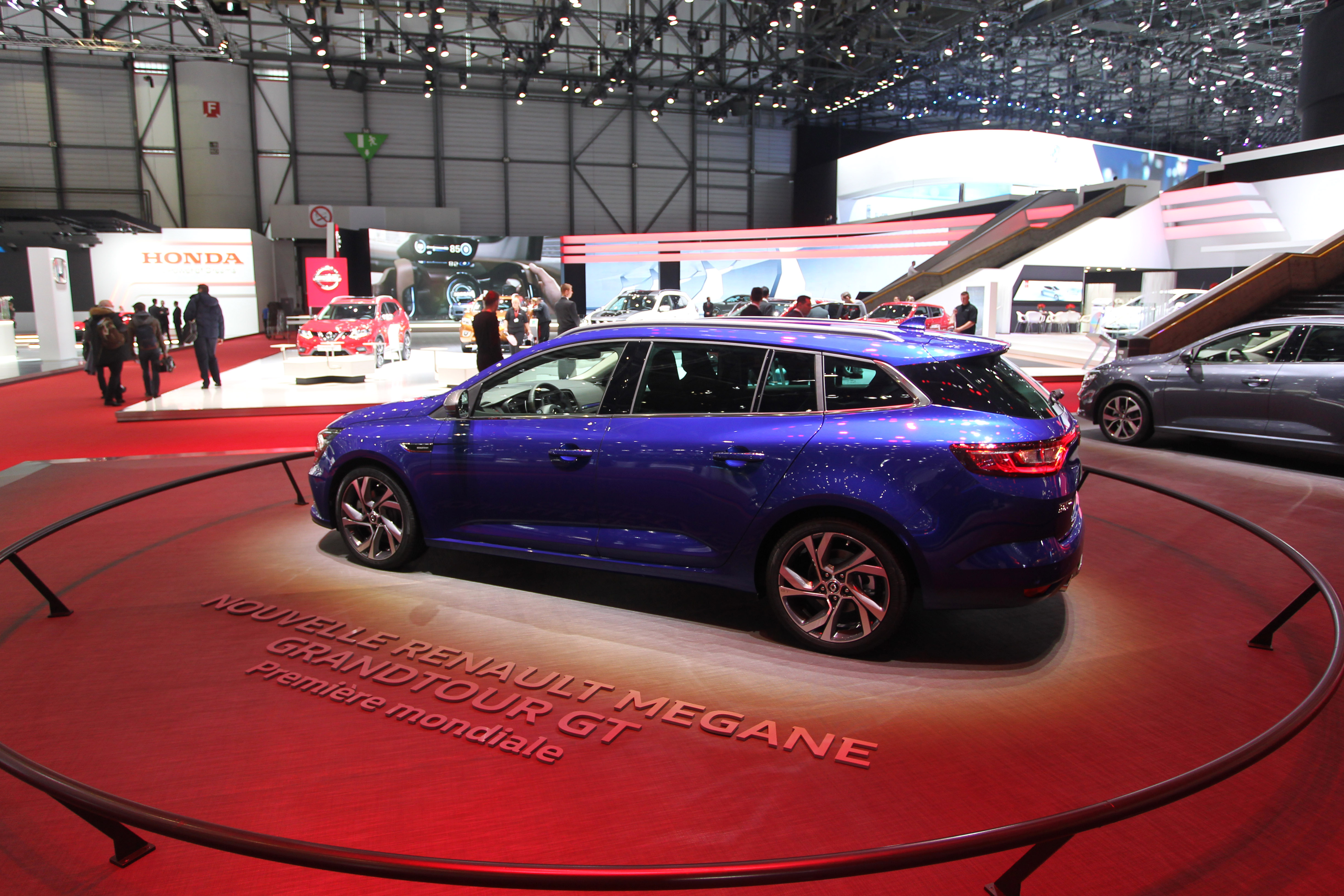 Renault Megane Grand Tourer GT - Salone di Ginevra 2016
