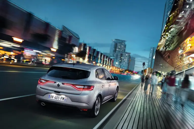 Renault Megane MY 2016 - foto d'anteprima - 3