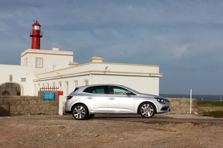 Renault Megane MY 2016 - Primo contatto - 54