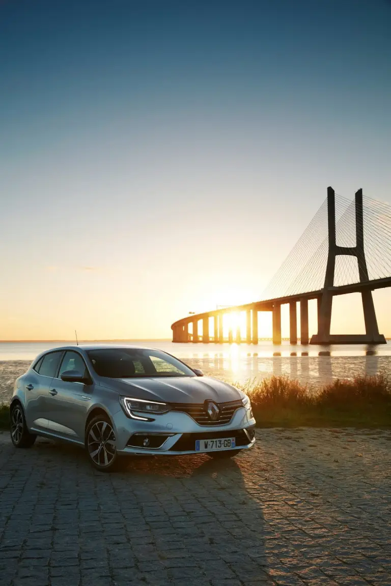 Renault Megane MY 2016 - 14