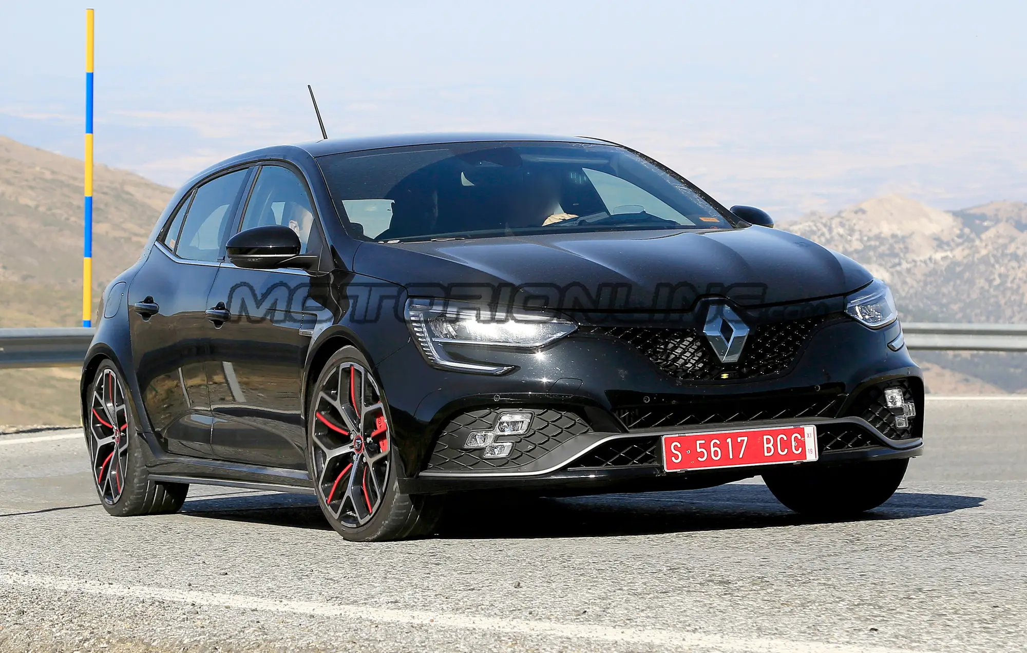 Renault Megane RS 2020 - Foto spia 05-09-2019 - 10