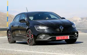 Renault Megane RS 2020 - Foto spia 05-09-2019