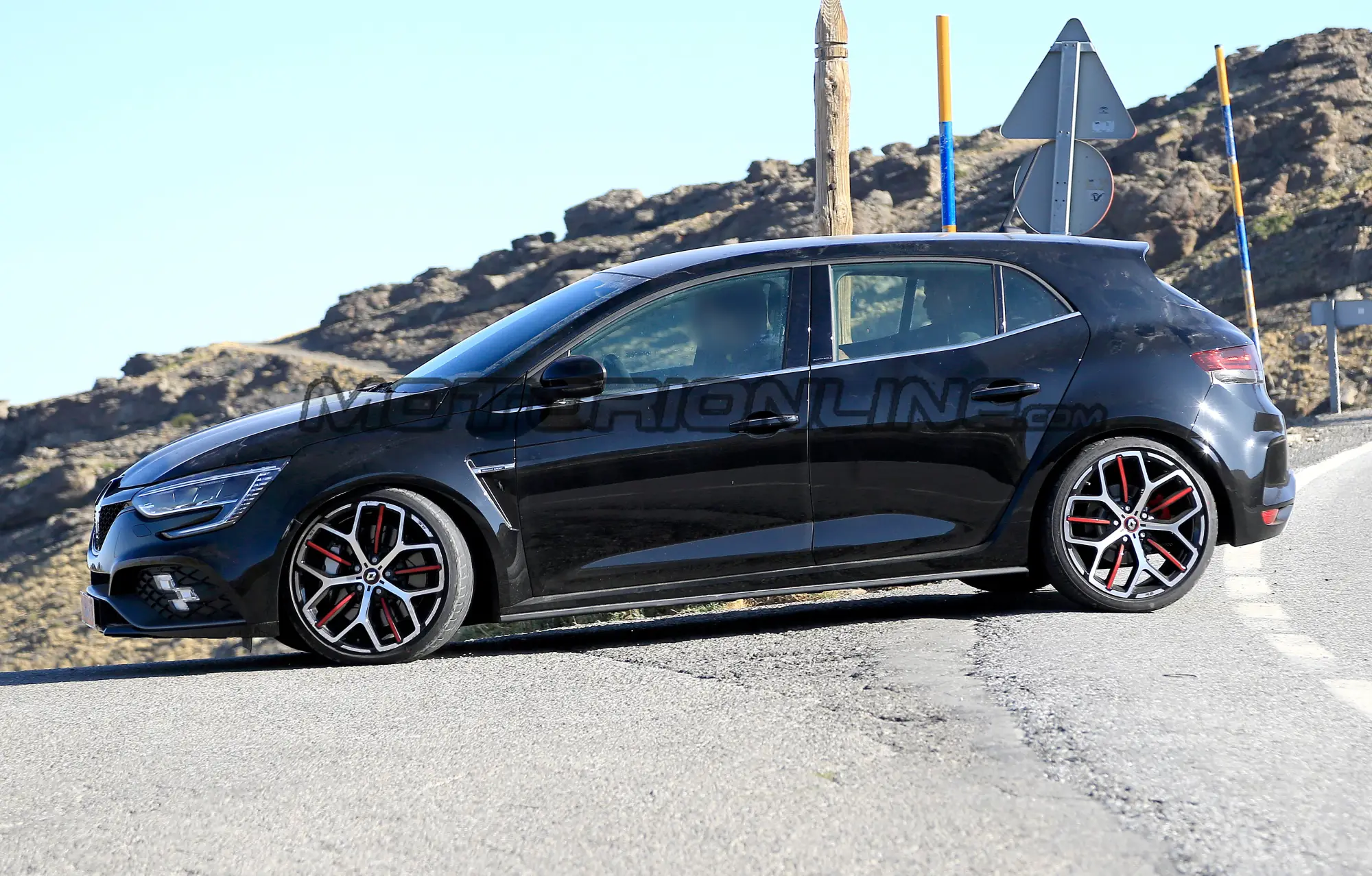 Renault Megane RS 2020 - Foto spia 05-09-2019 - 4