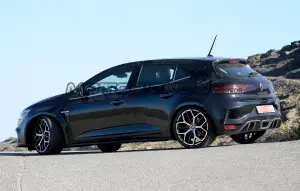 Renault Megane RS 2020 - Foto spia 05-09-2019