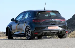 Renault Megane RS 2020 - Foto spia 05-09-2019