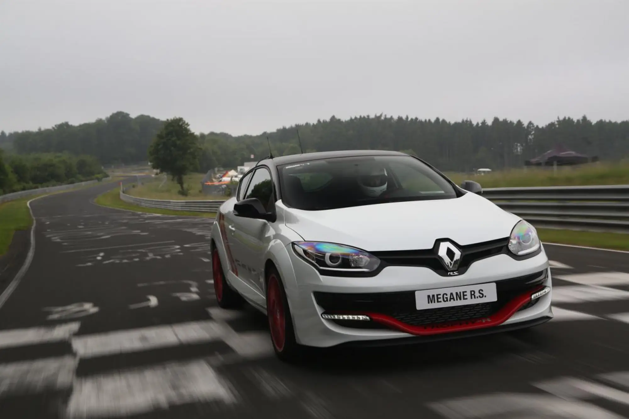 Renault Megane RS 275 Trophy-R - 1