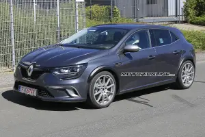Renault Megane RS foto spia 5 ottobre 2016