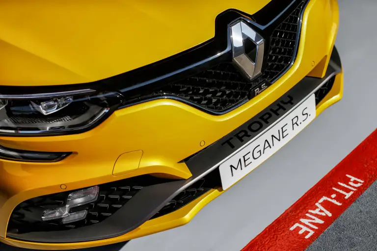 Renault Megane RS Trophy MY 2019 - 21