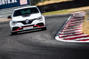 Renault Megane RS Trophy-R - Foto ufficiali - 12