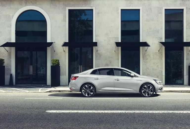 Renault Megane Sedan MY 2017 - 15