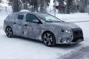 Renault Megane Sport Tourer MY 2017 - Foto spia 07-02-2016