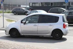 Renault Modus foto spia - 7