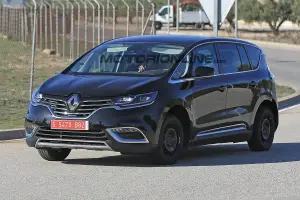 Renault muletto misterioso su base Escape - Foto spia 11-01-2017