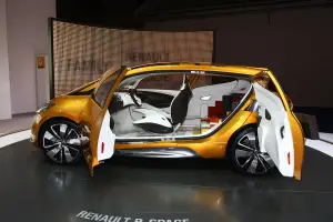 Renault R-Space - Salone di Francoforte 2011