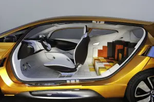 Renault R-Space - 11