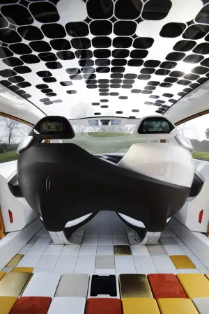 Renault R-Space - 23