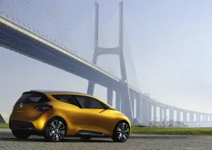 Renault R-Space - 22