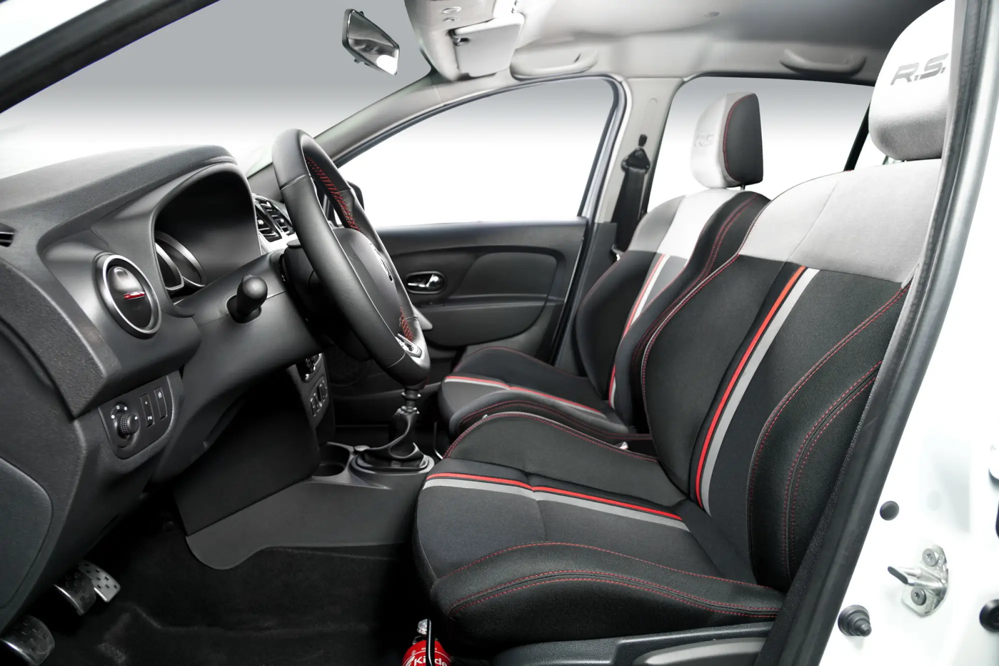 Renault Sandero RS - Mega Gallery - 4