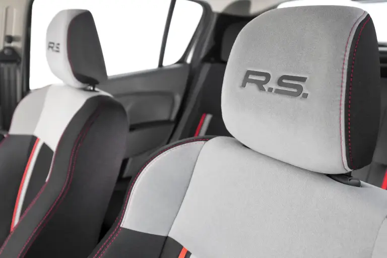 Renault Sandero RS - Mega Gallery - 10