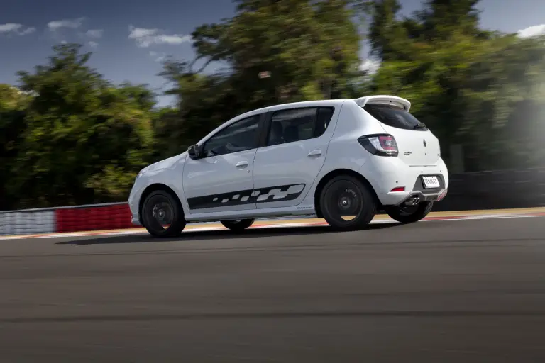 Renault Sandero RS - Mega Gallery - 21