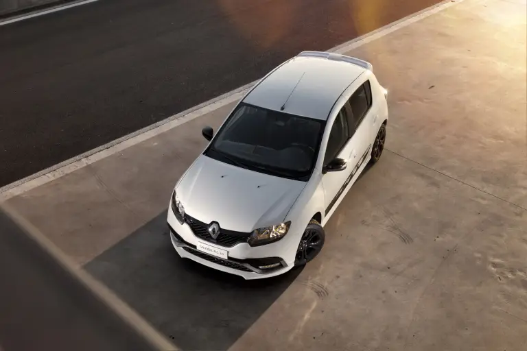 Renault Sandero RS - Mega Gallery - 30