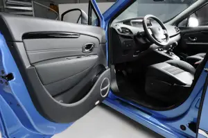 Renault Scenic Collection 2012 for fans