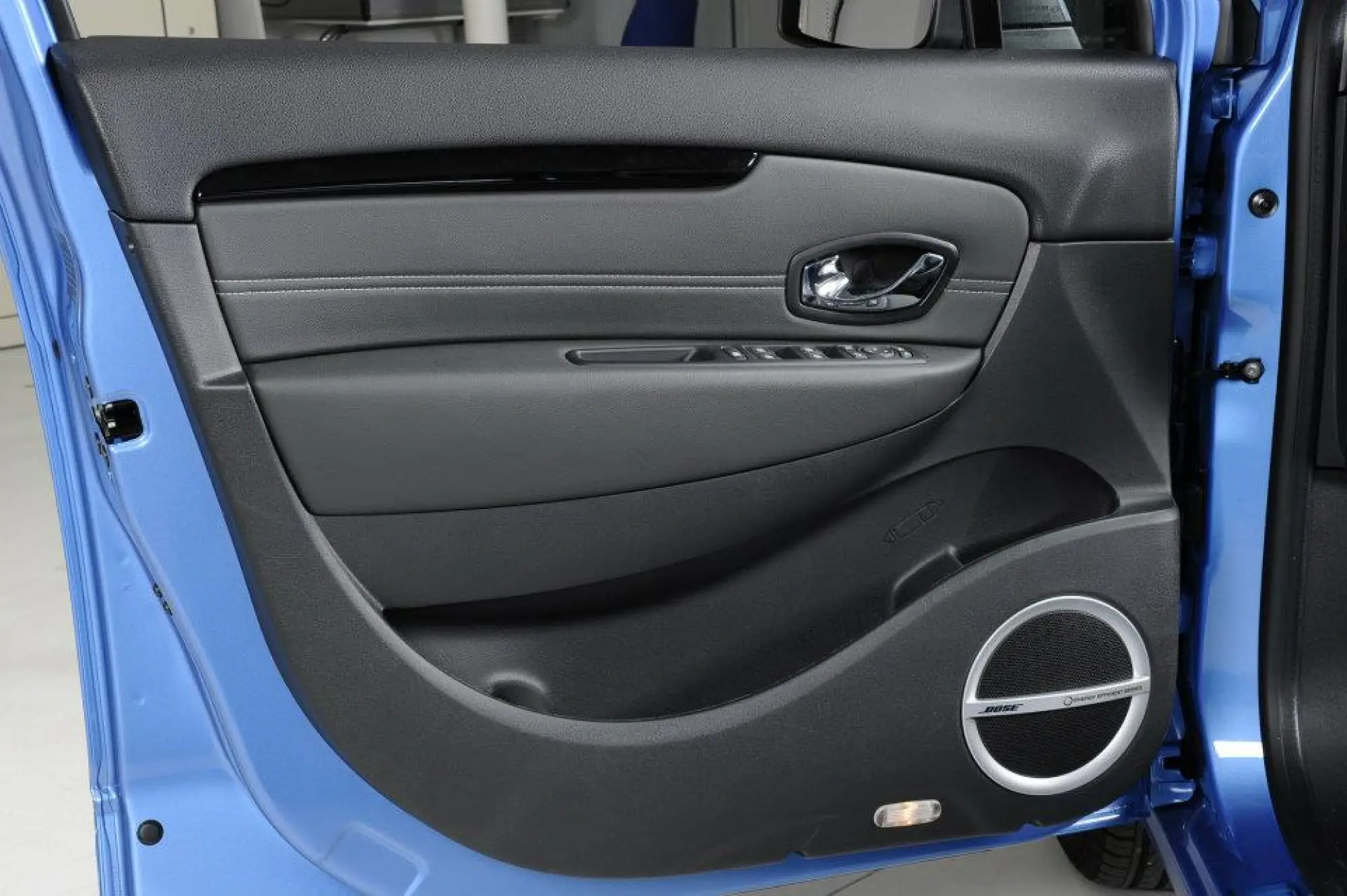 Renault Scenic Collection 2012 for fans - 8