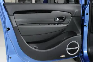 Renault Scenic Collection 2012 for fans