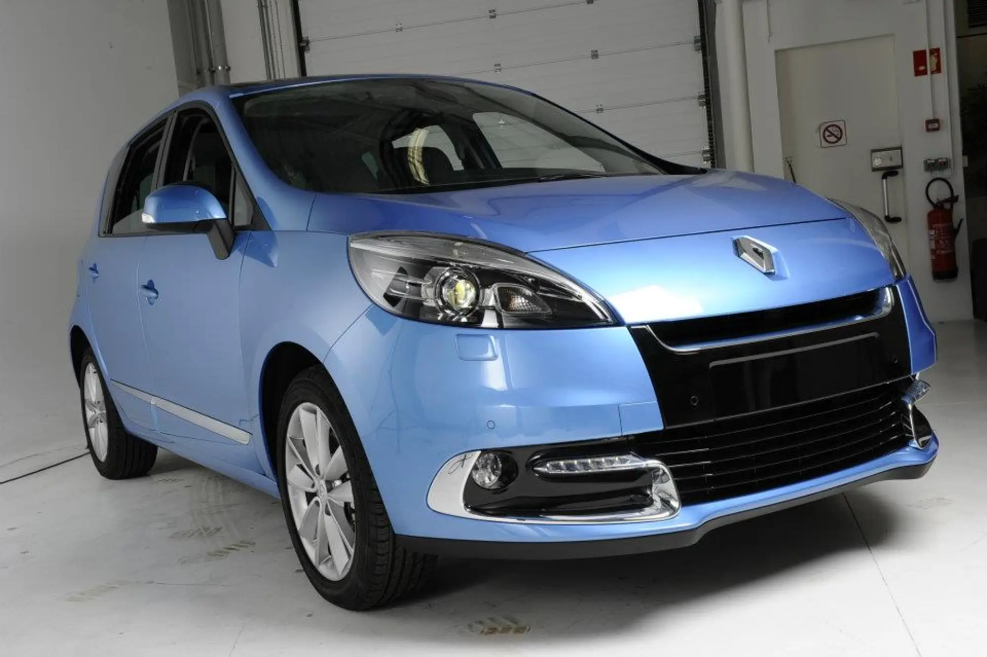 Renault Scenic Collection 2012 for fans - 15